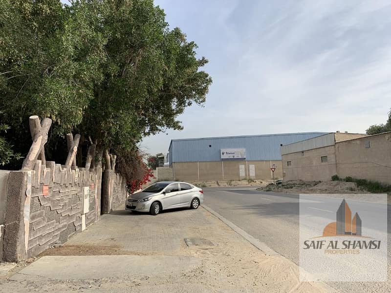 7 No Commission | Direct From Landlord | Warehouse Near Emirates Metro Station