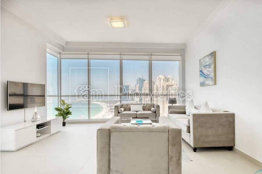 Apt with luxurious finishes & scenic sea views Apt with luxurious finishes & scenic sea views