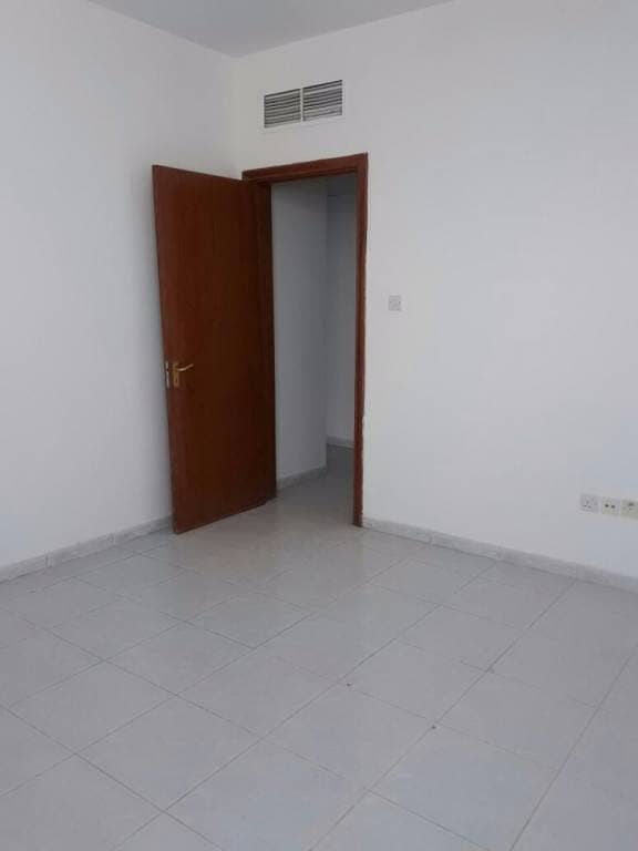 Квартира в Абу Шагара, 2 cпальни, 47000 AED - 2688271