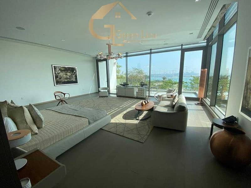 6 Experience lavish living in elegant surroundings I Contemporary Mansion