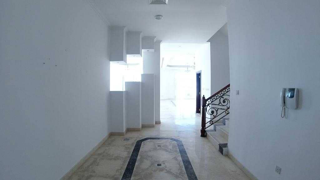 9 Blue Villa at Jumeirah I with Maids Room I 2 Kitchens I Side Unit