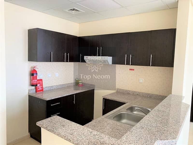 7 Modernly Designed  & Spacious - Mid Floor Unit