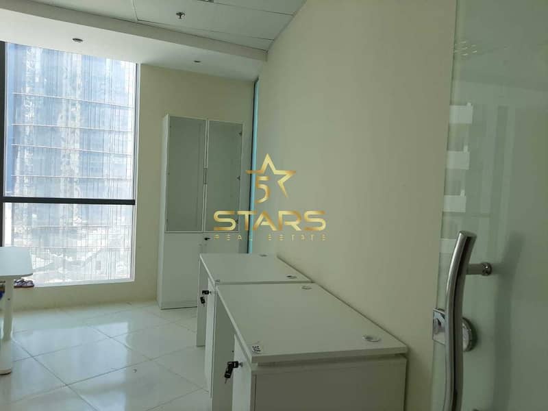 4 Pay 6000 AED and get 1 Desk Space | Direct from Owner | Near to M etro