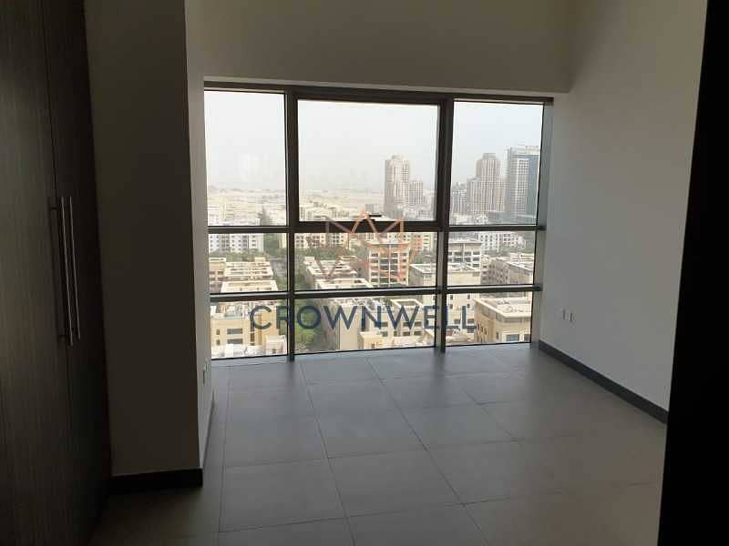 12 Vacant |Mid-floor |1BHK |Well-maintained |Spacious