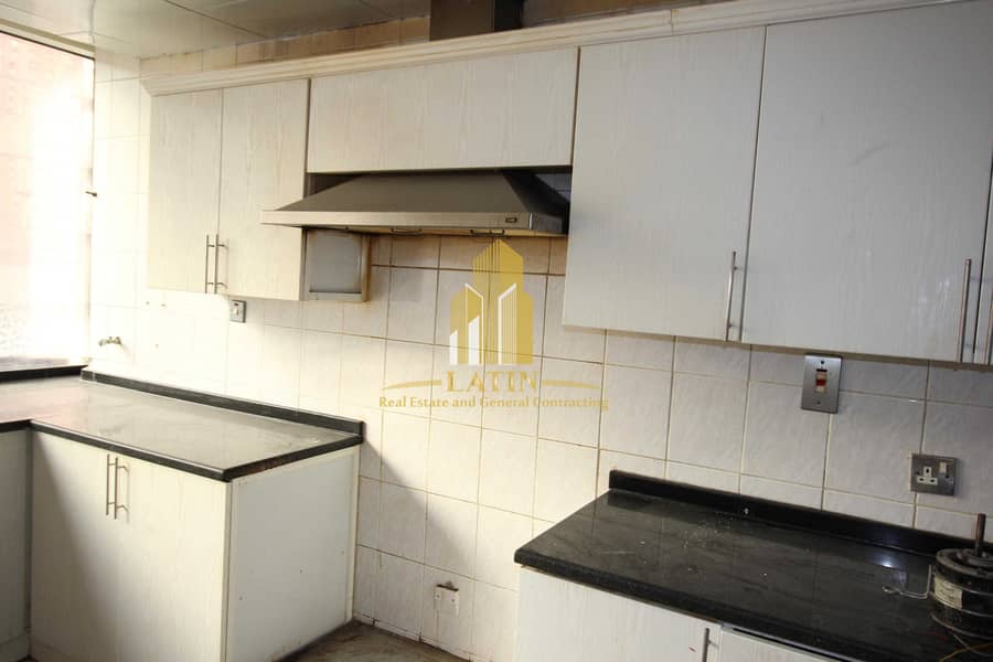 20 GREAT PRICE! Charming 4BHK + Maids + Laundry