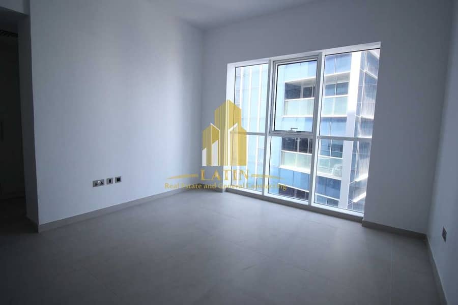 5 Sea View ! 2Bed+M+Laundry with Balcony