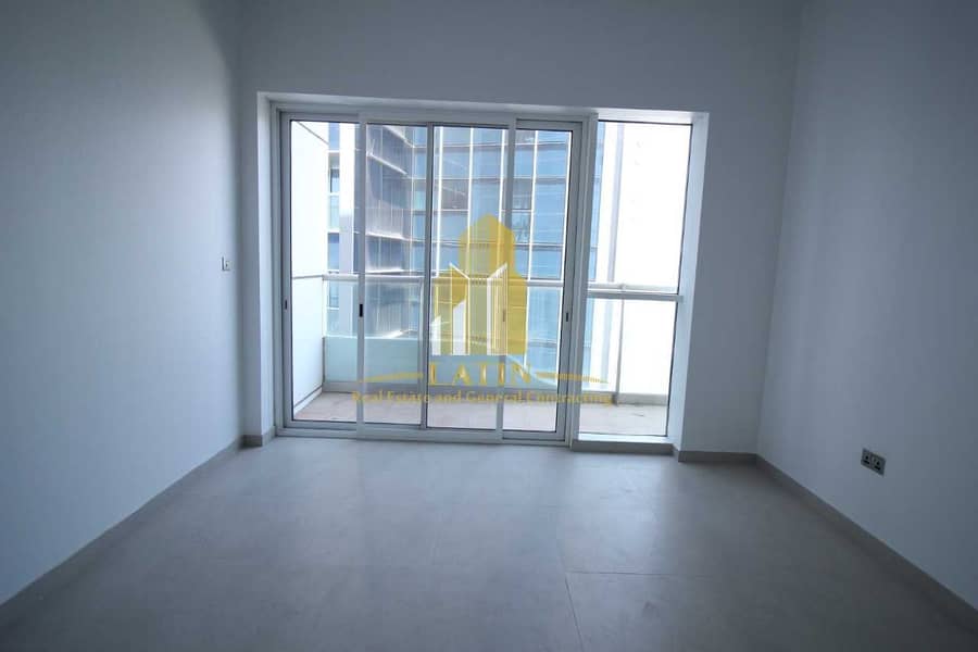 13 Sea View ! 2Bed+M+Laundry with Balcony