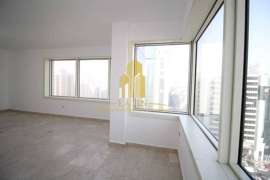 3 NO COMMISSION!  1MONTH FREE !Three Bedroom Apartment with Maids room & Balcony in Al Falah Street for 65K ONLY!
