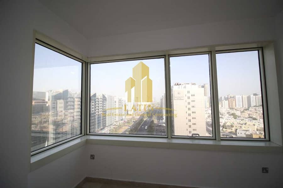 22 NO COMMISSION!  1MONTH FREE !Three Bedroom Apartment with Maids room & Balcony in Al Falah Street for 65K ONLY!