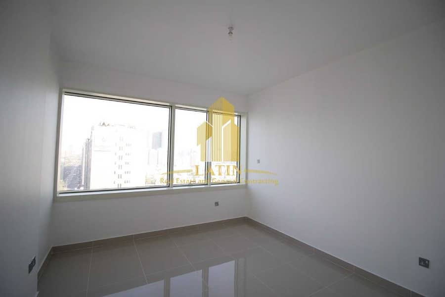36 NO COMMISSION!  1MONTH FREE !Three Bedroom Apartment with Maids room & Balcony in Al Falah Street for 65K ONLY!