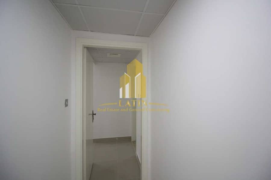 39 NO COMMISSION!  1MONTH FREE !Three Bedroom Apartment with Maids room & Balcony in Al Falah Street for 65K ONLY!
