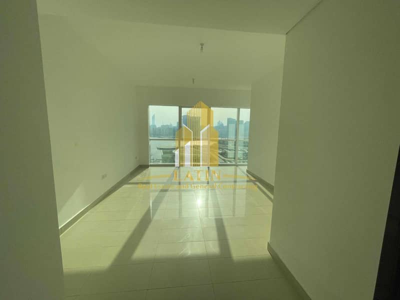 7 Huge apartment! | Sea View | Ready To Move In| Prime Location