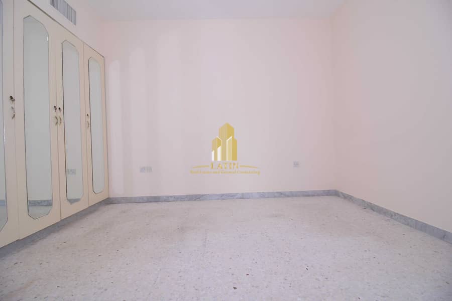 8 2 Bedroom apartment in a special location near to sea.