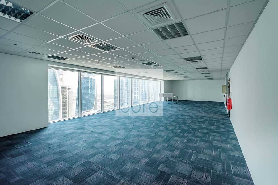 2 Fitted | Carpeted Unit | High Floor | DED License
