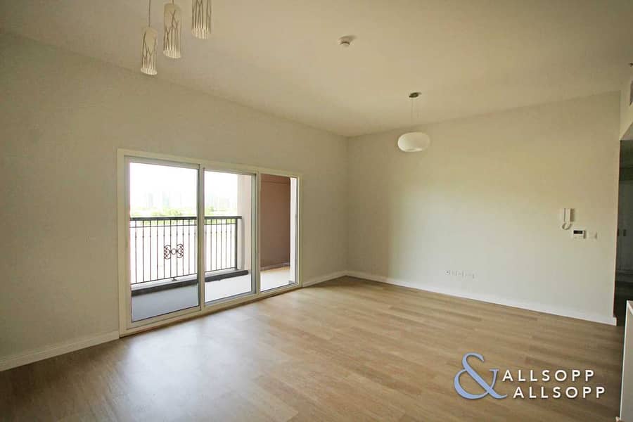 5 2 Beds | Upgraded Flooring | Available Now
