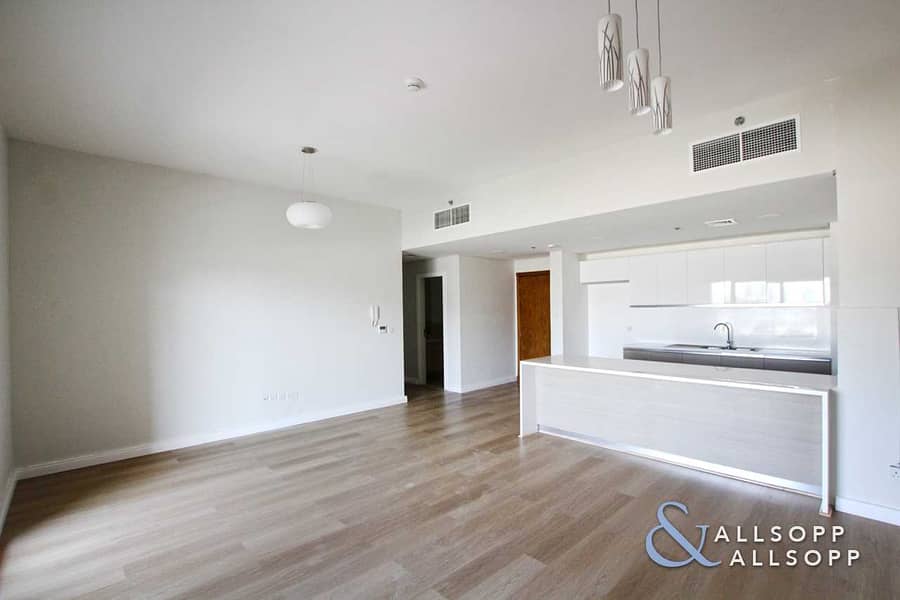 6 2 Beds | Upgraded Flooring | Available Now