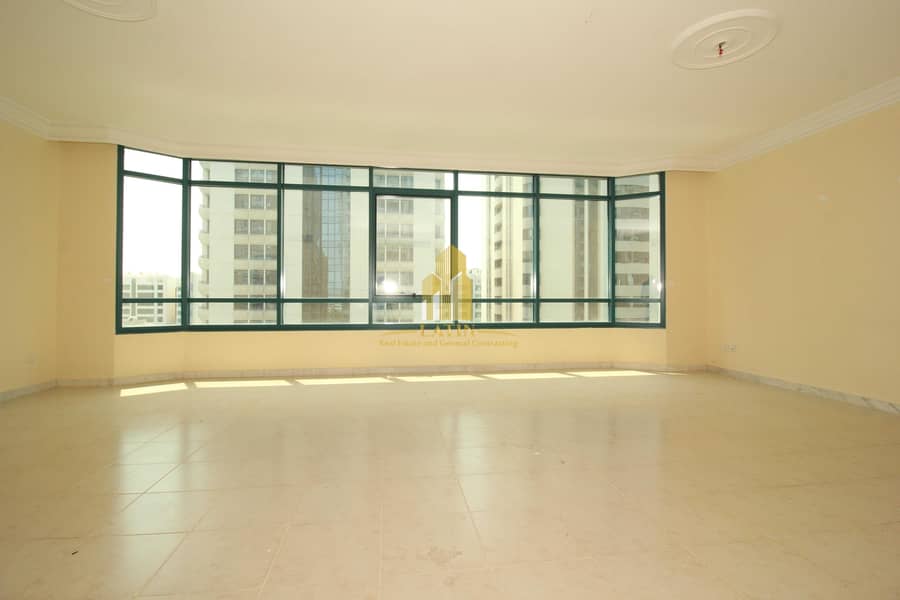 Clean & good spaces ! | 3 bedroom apartment + Maid | Prime location! | Affordable.