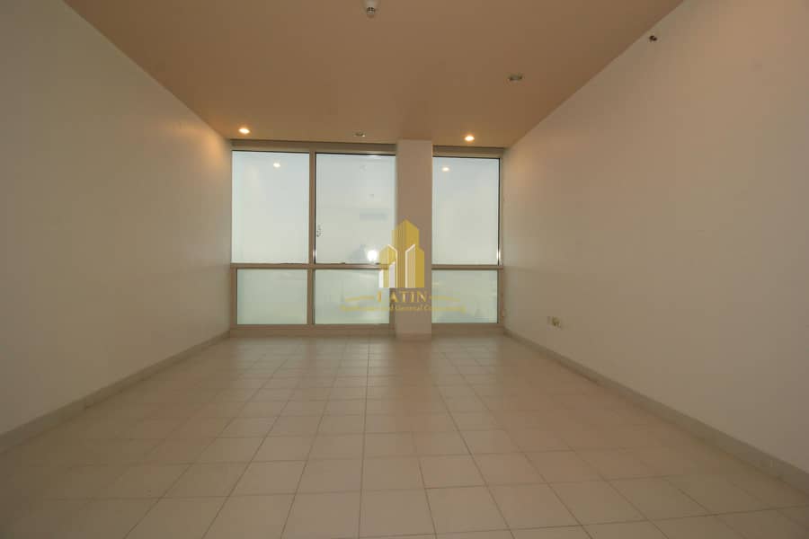 24 Featured location with SEA VIEW 4 bedroom apartment !| Parking & facilities available!
