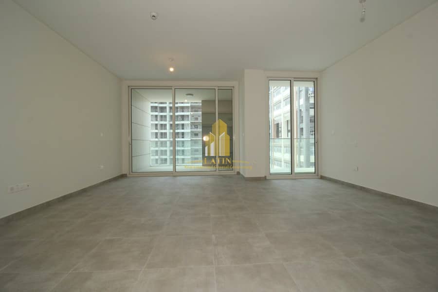 5 Bright & Modern Studio apartment with balconies & clean luxurious finishes !