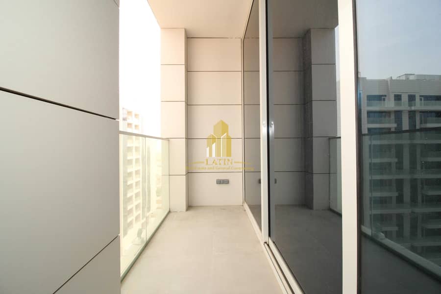 6 SEA view luxurious & modern  2 BR + Maid's apartment  ! With balconies & facilities !