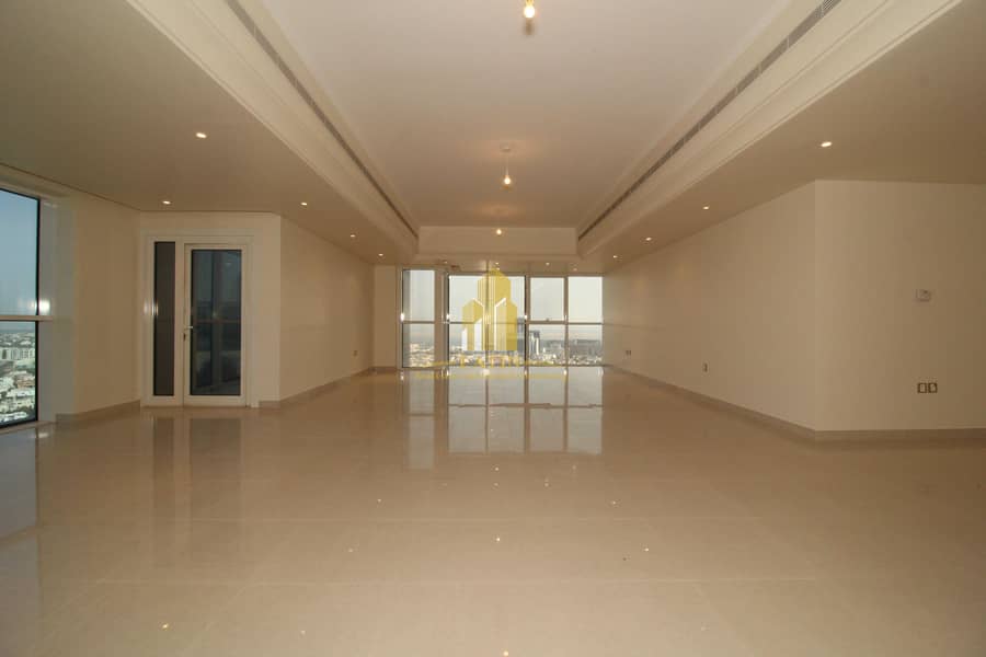 MASSIVE LUXURIOUS  4 bedroom + Maid's apartment ! | Sea view & premium location with all facilities!