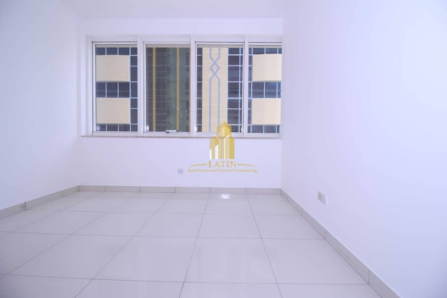 15 3 Bedroom apartment with wide park & road view | Prime location !