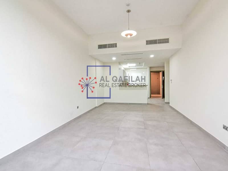 شقة في مزايا سنتر،شارع الشيخ زايد 1 غرفة 43000 درهم - 5353350