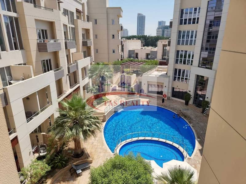 Stunning 1 BR Apartment | Pool View | Large and Bright