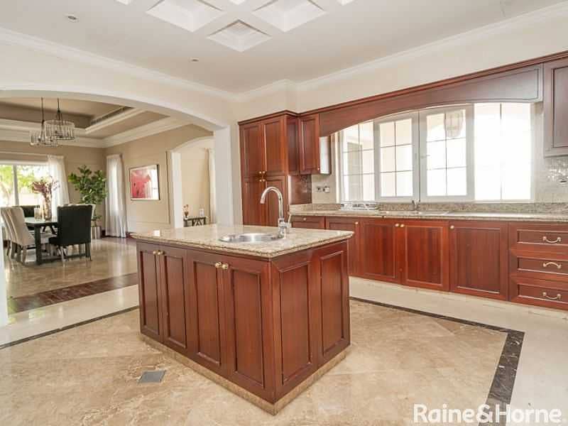 11 Grand and Spacious | Beautifully Situated