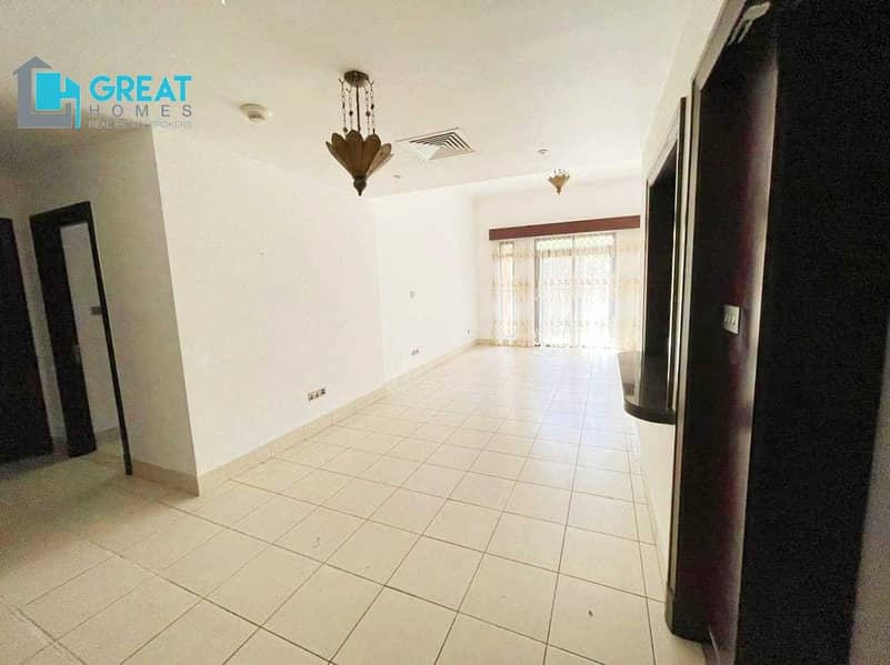 7 BURJ KJHALIFA VIEW | SPACIOUS ONE | READY TO MOVE IN