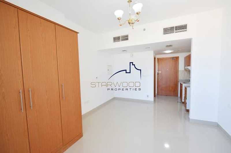 位于迪拜生产城(IMPZ)，湖畔公寓，湖畔大厦D座 的公寓 17000 AED - 5274044