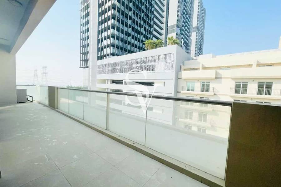 2 Bed with Laundry | Near to JSS 2 Bed with Laundry | Near to JSS