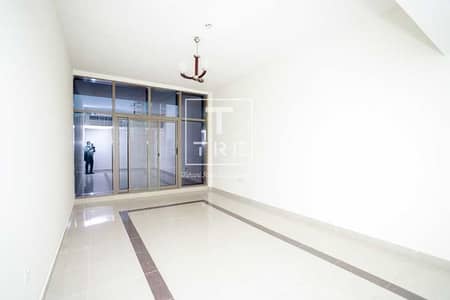 High Floor | Near Metro | Balcony | Family Bldg