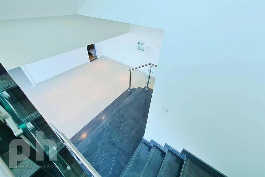 17 Luxury Triplex Penthouse | Brand New | High Floor