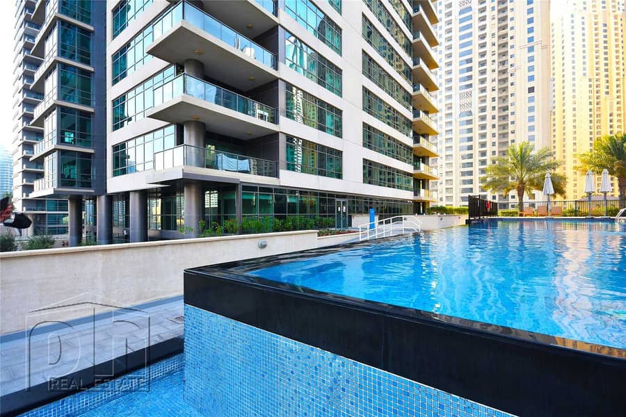 15 Marina Quays North | 2BR | Amazing View