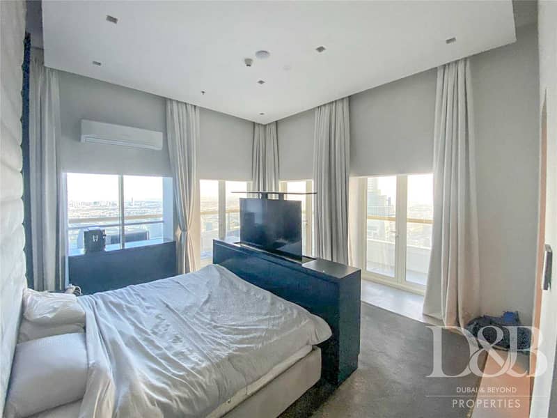 18 Upgraded Penthouse | Vacant Sept | Sea View