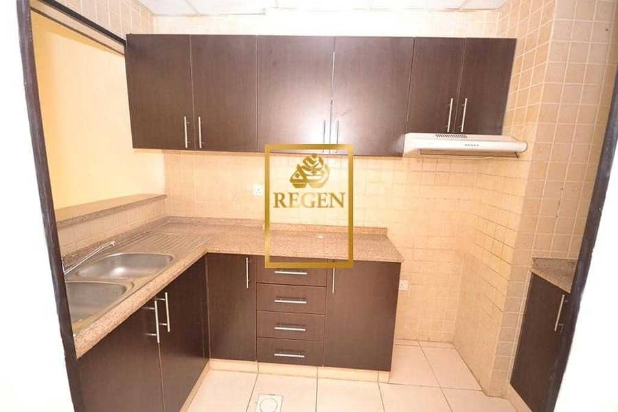 3 One Bedroom Hall Apartment For Rent in Liwan with in Queue Point