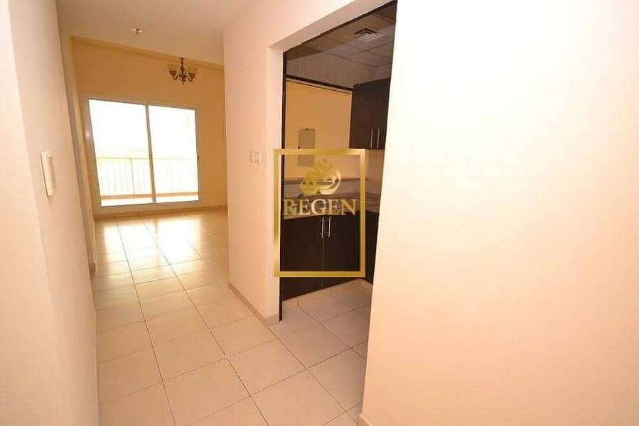 6 One Bedroom Hall Apartment For Rent in Liwan with in Queue Point