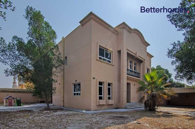 Stand Alone | Bright & Spacious | Private Garden