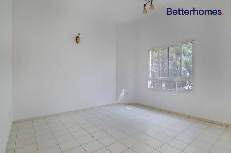 15 Stand Alone | Bright & Spacious | Private Garden