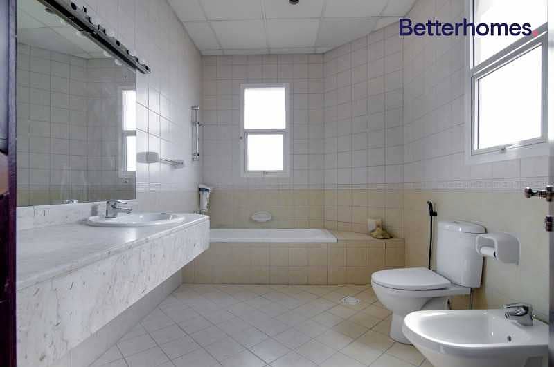 19 Stand Alone | Bright & Spacious | Private Garden