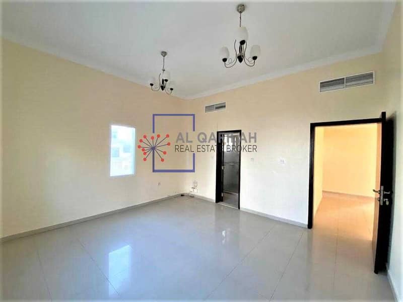 10 INDEPENDENT CORNER VILLA ! DRIVER & MAID ROOM ! BIG GARDEN