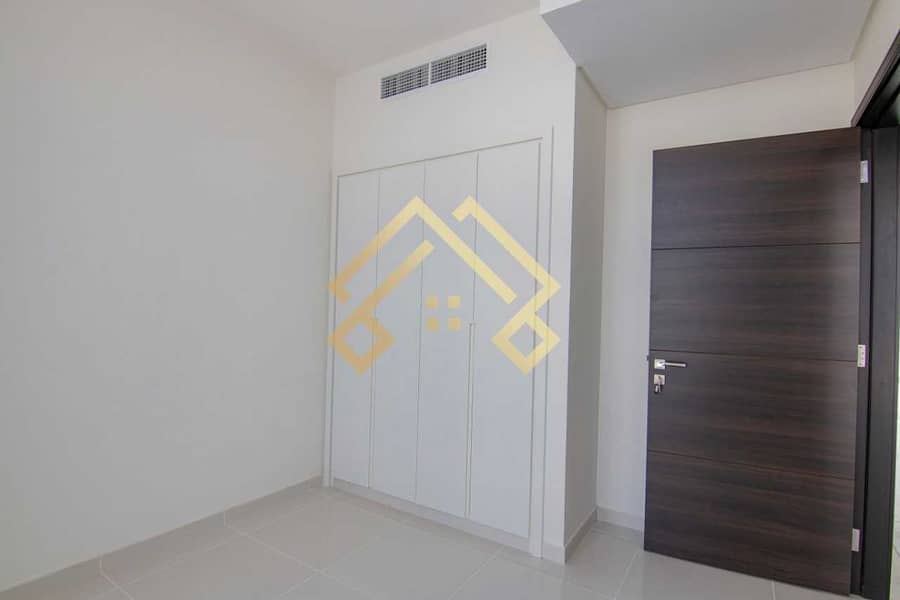 6 Bright and spacious 3 bed room townhouse for rent. .