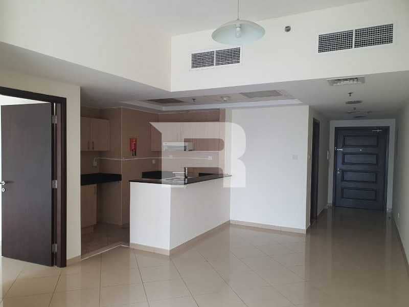 10 Huge Layout |Well Maintained |1 Bedroom