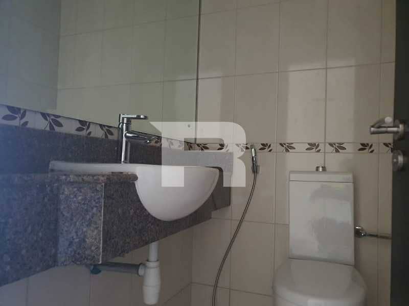 13 Huge Layout |Well Maintained |1 Bedroom