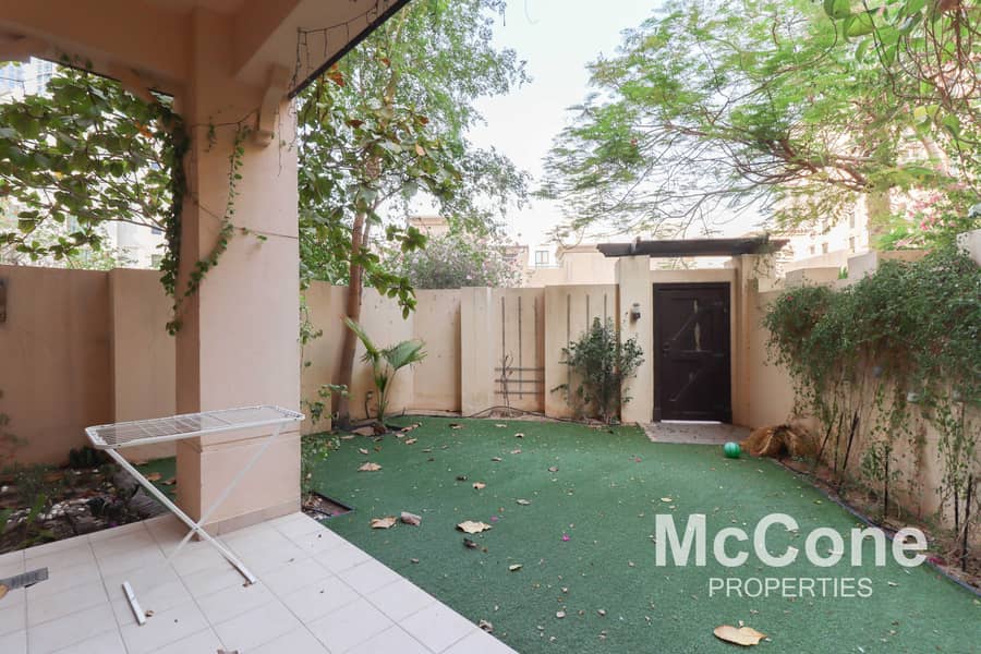 22 Large Private Garden | Spacious | Keys In Hand