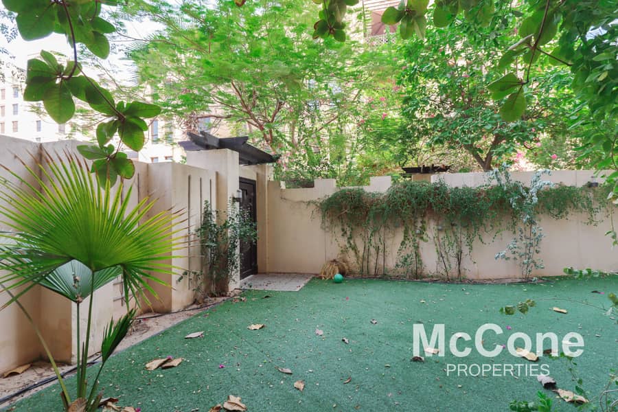 23 Large Private Garden | Spacious | Keys In Hand