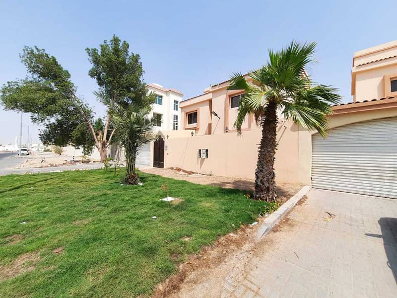 Вилла в Мохаммед Бин Зайед Сити，Зона 5, 5 спален, 165000 AED - 5356908