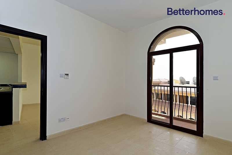 7 Great Apartment | Well Maintained | Pool | Gym