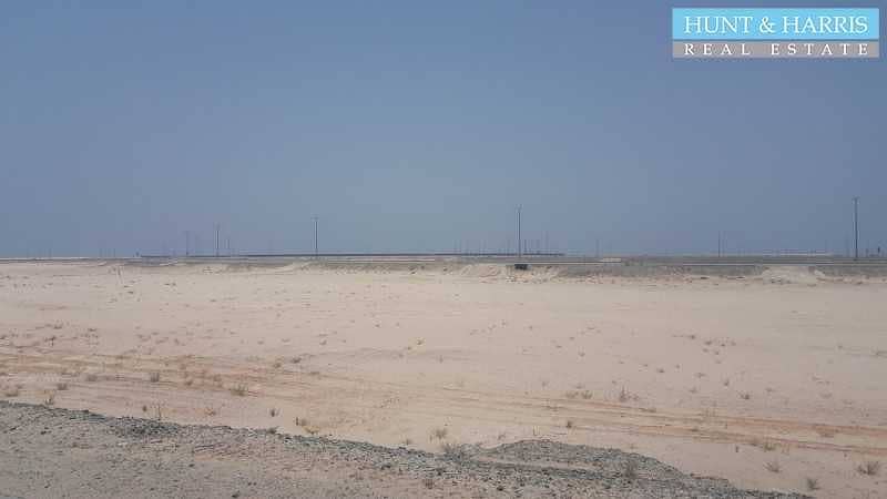 6 Residential Land - G plus 4 - Al Marjan Island